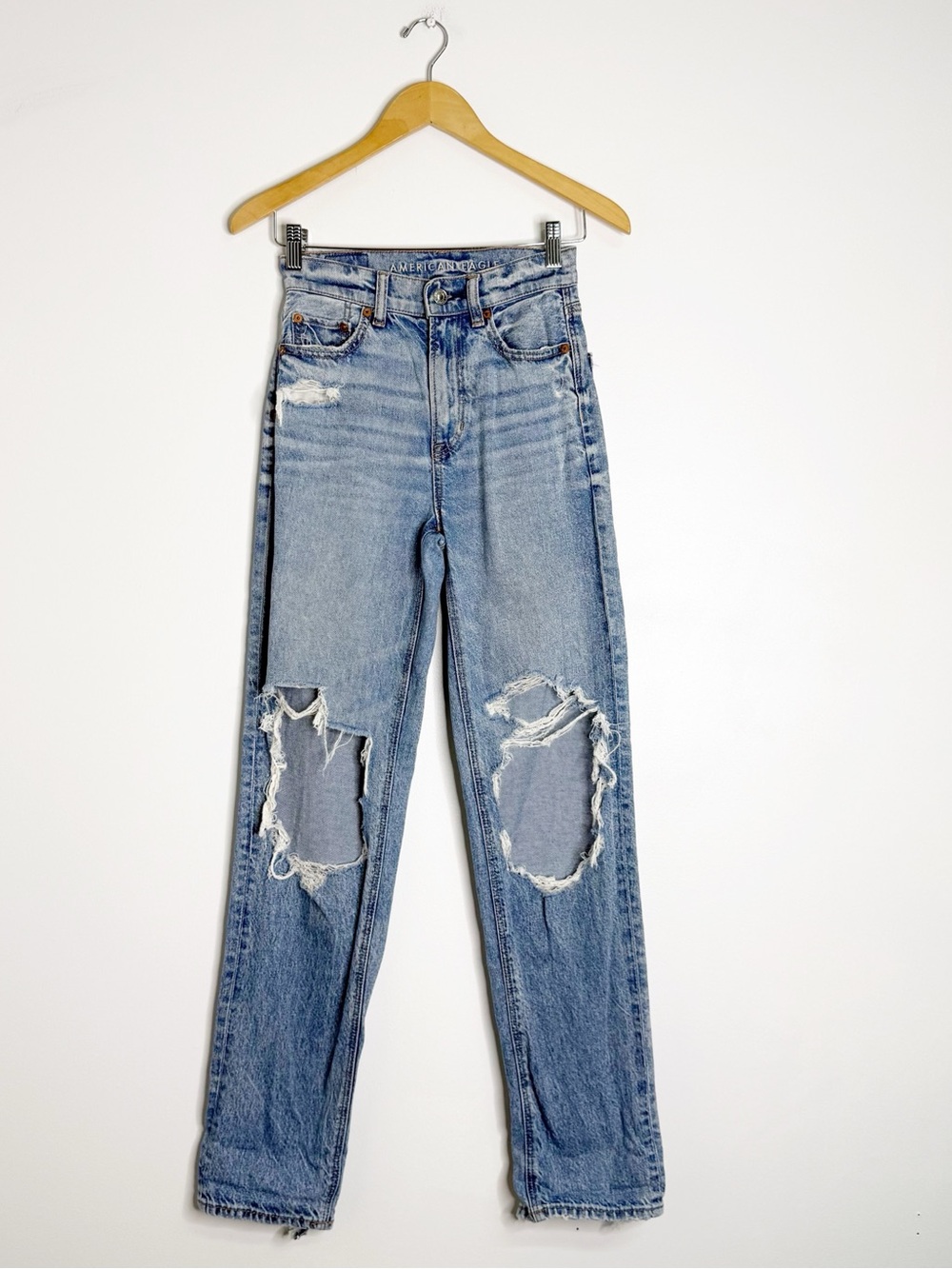 American Eagle Highest Rise Baggy Straight Jeans Size 000 Distressed